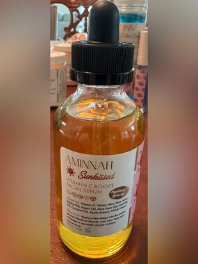AMINNAH Sunkissed Vitamin C Boost Facial Serum NEW